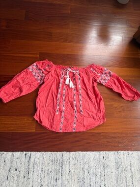 Abercrombie Off-Shoulder Embroidered Women's Top in Coral